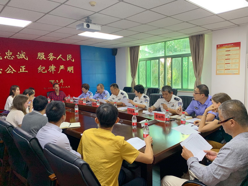 41e4af5dd3e2cf30cc8762c9d7565c40.jpg 座谈会现场11.jpg