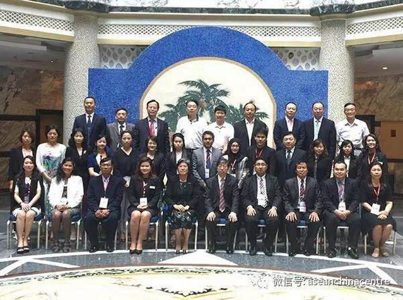 b75b14e0b864fdeff0a54b537dfb217b.jpg 合影留念东南亚.jpg