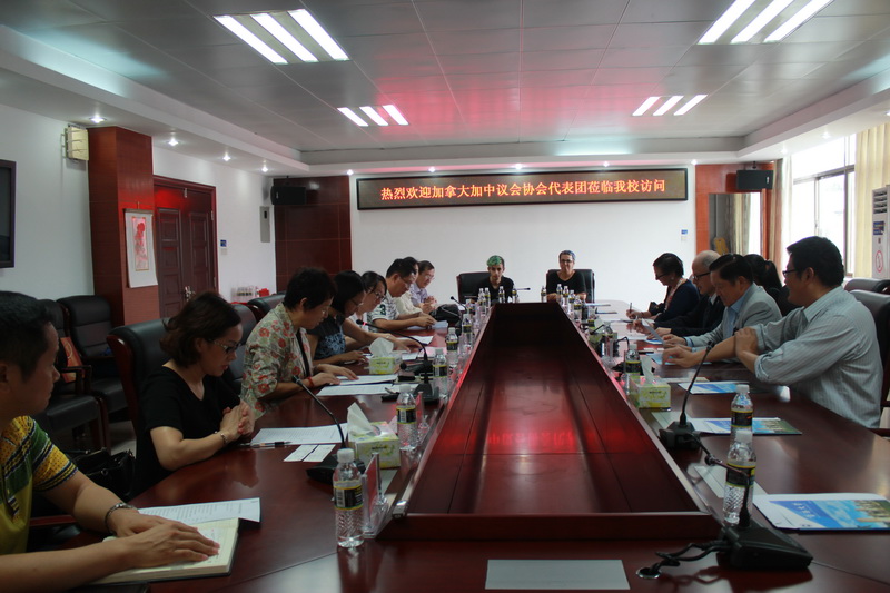 804d89dd53a07f330074f833be18dba1.jpg 座谈会.jpg