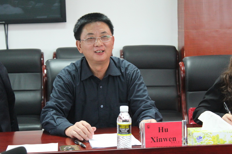 36b46ec1639f75b90bcc416524c9608c.jpg 胡新文副校长.JPG