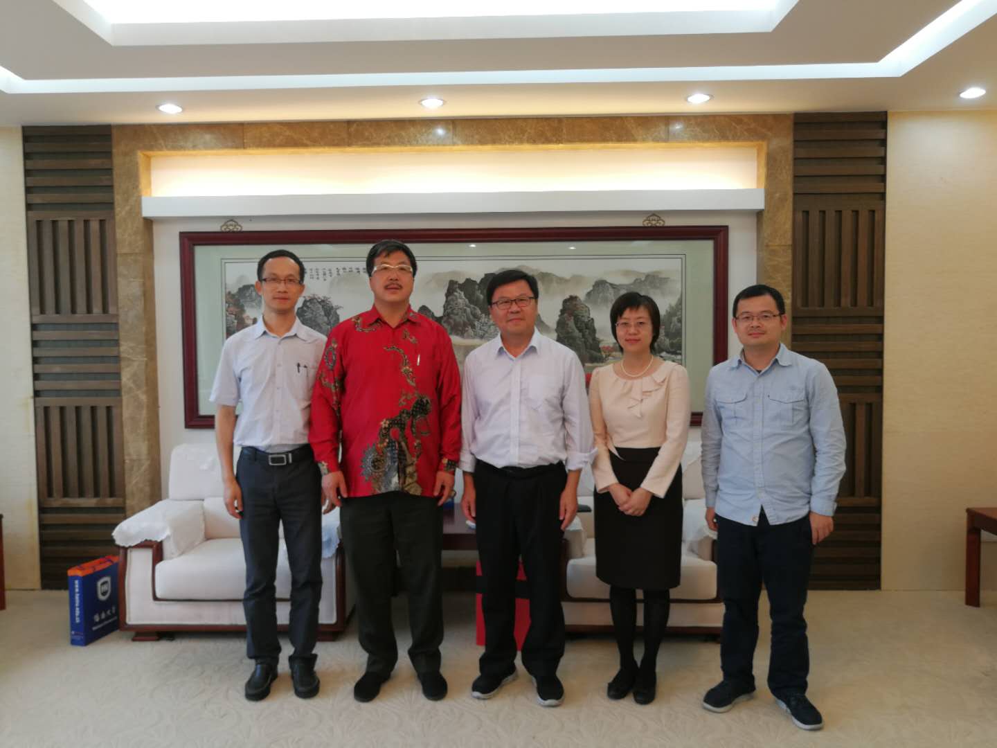 87ccf740b2787f84eeaf35fc39e646b9.jpg 微信图片_201804191709174.jpg