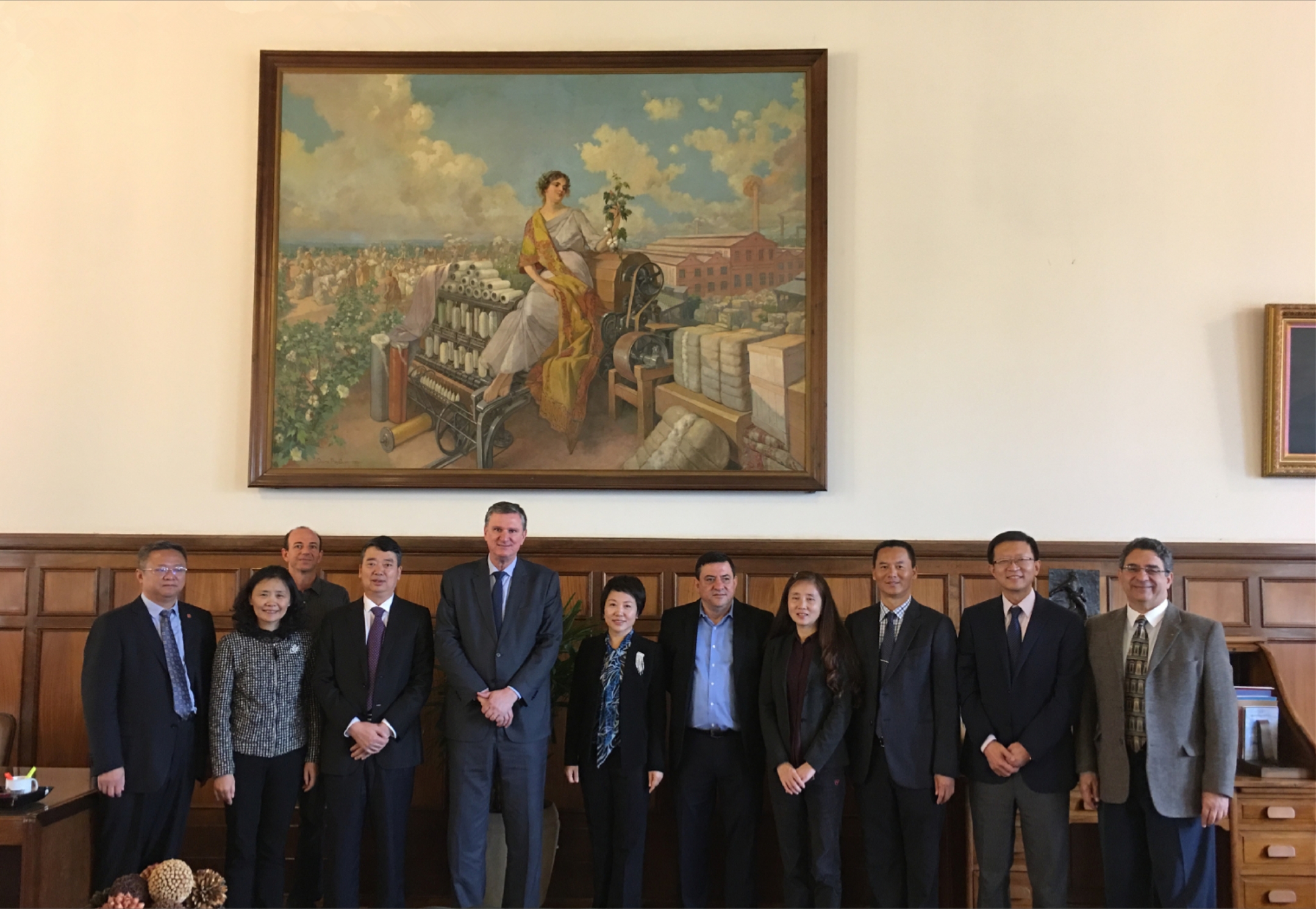 da08b7467418c492a8dda421f188b619.jpg 武书记访问巴西.jpg